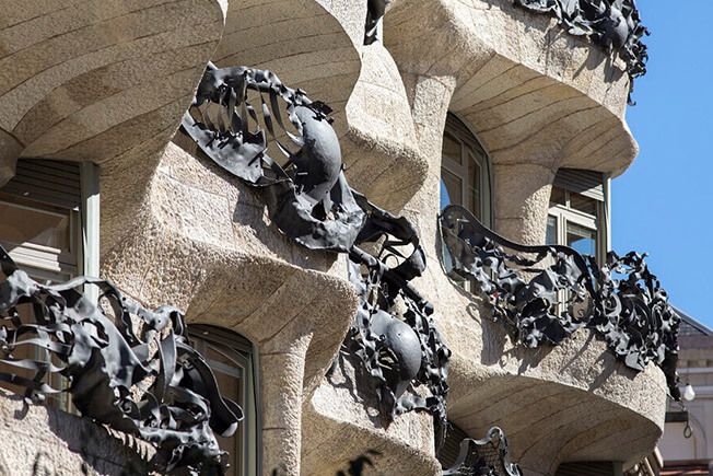 la pedrera balcons m-media